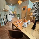 London Traugutta 47 Radom