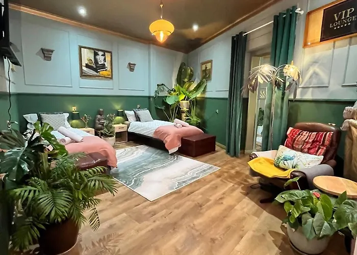 London Traugutta 47 * Radom